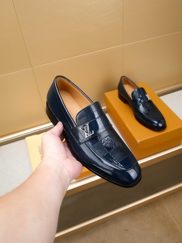 ルイヴィトン靴側面デザイン